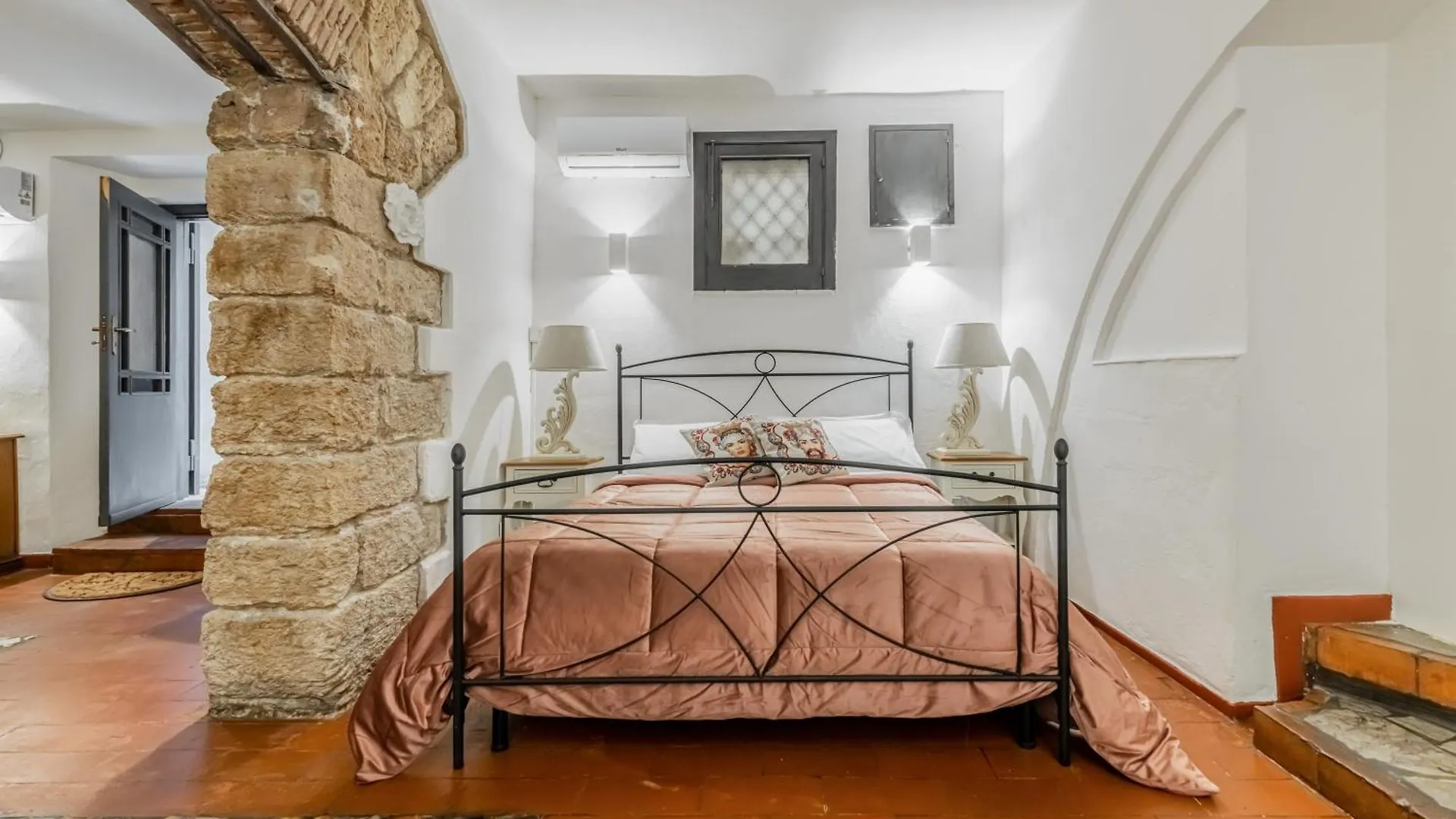 Ballaro'S Arches - Cortile Scimeca Apartment Palermo Italy